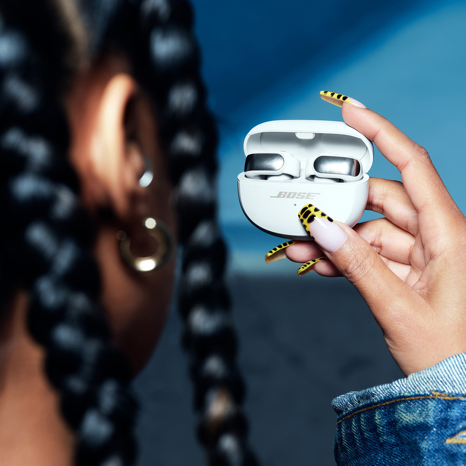 Bose Ultra Open Earbuds White Smoke